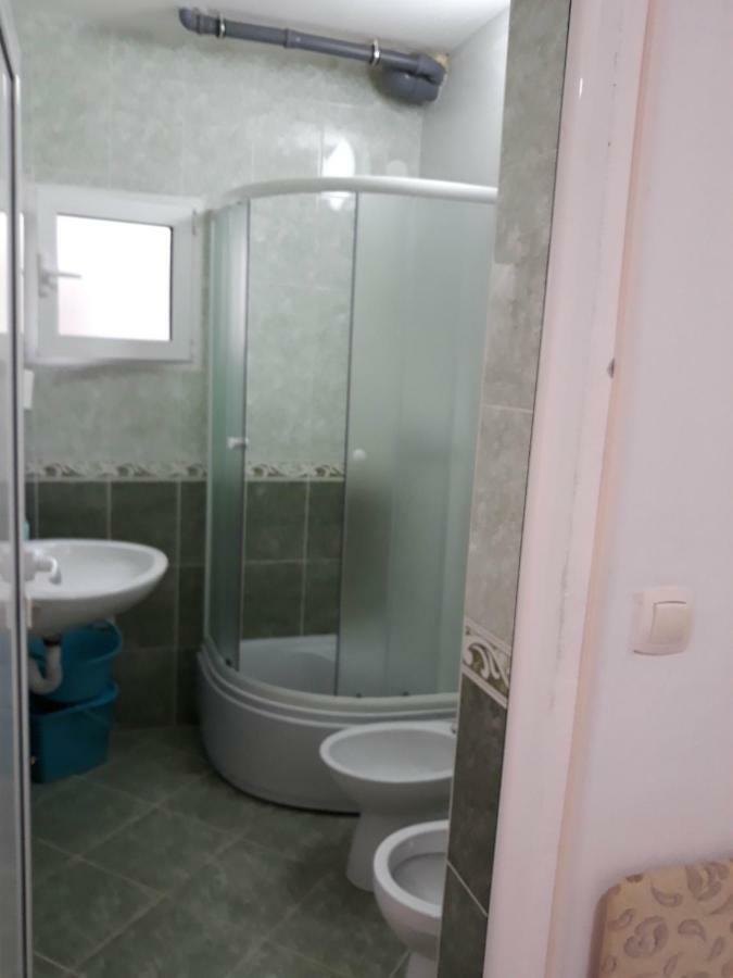 Apartments Jovanic With 2 Bedrooms Сутоморе Экстерьер фото