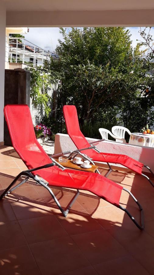 Apartments Jovanic With 2 Bedrooms Сутоморе Экстерьер фото